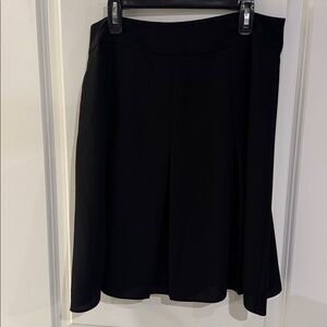 Anne Klein Classic Black Garment